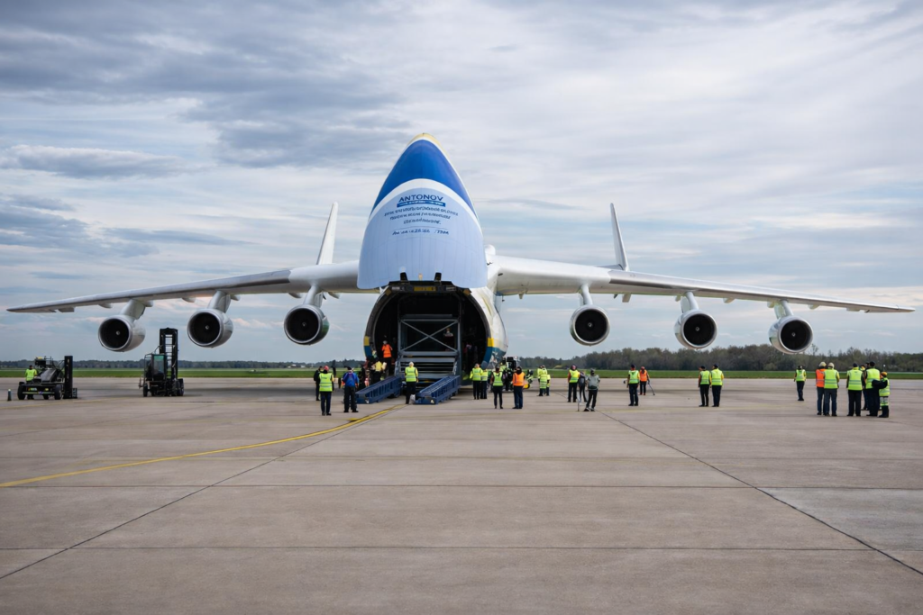 Antonov AN-225 Mriya