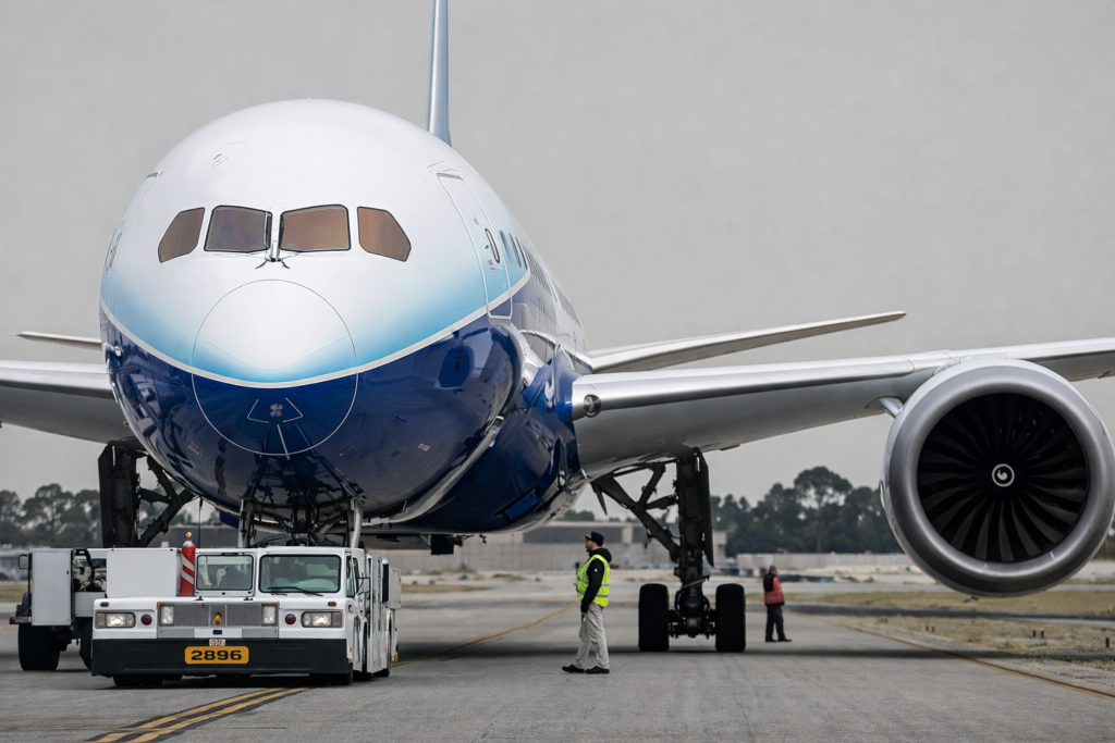 Boeing 787-800 passenger aircraft